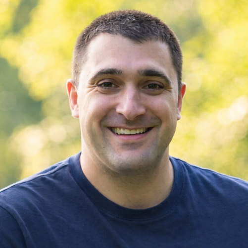 Christian Komecki headshot