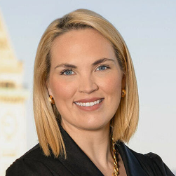 Bea Constable headshot