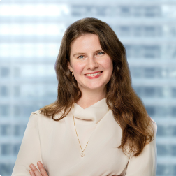 Catherine Schroeder headshot