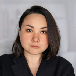 Kay Adams headshot